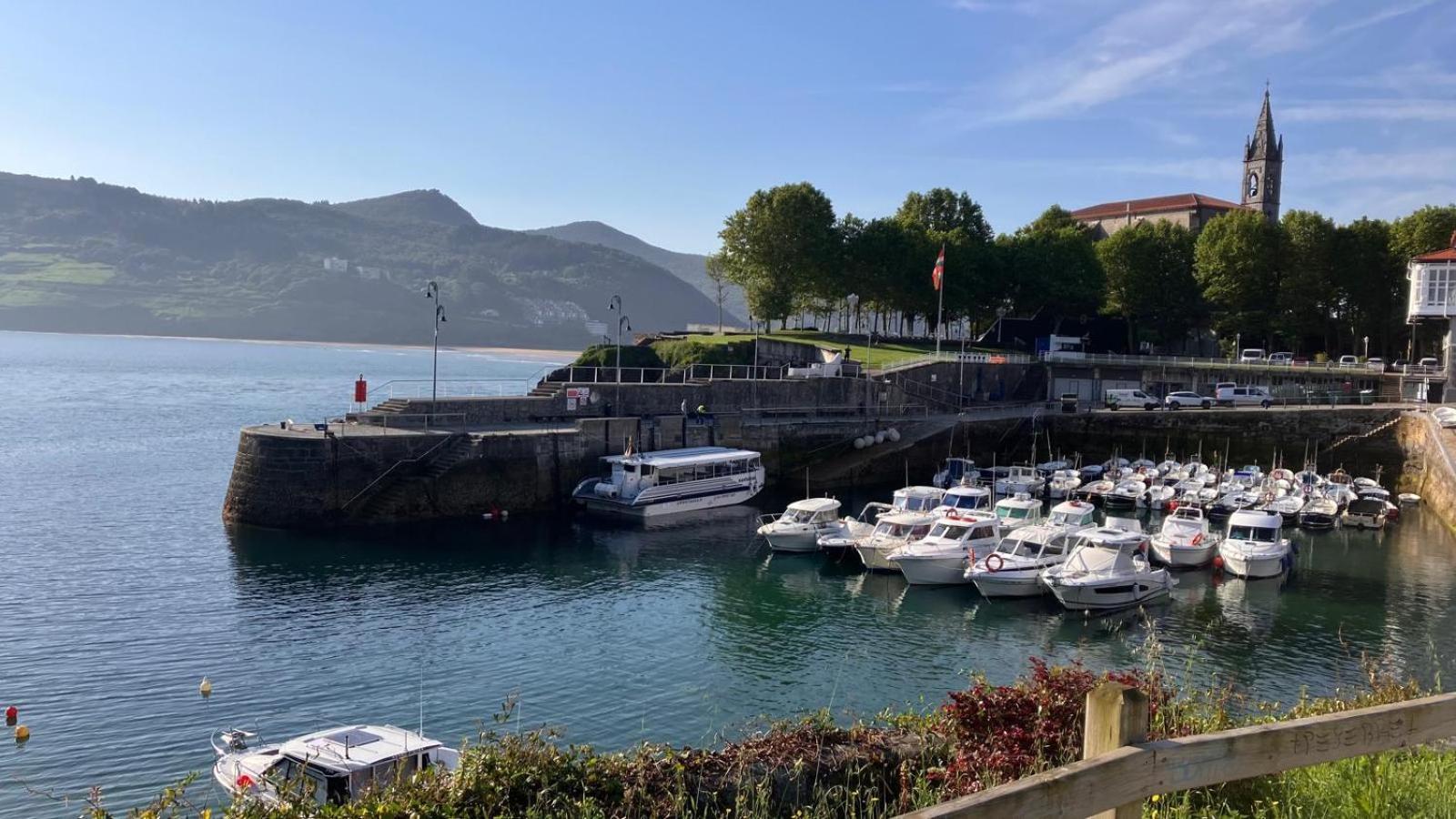 Duplex 122M2, 4 Dormitorios, 2 Banos Completos, Wifi 1Gb Mundaka Exteriér fotografie